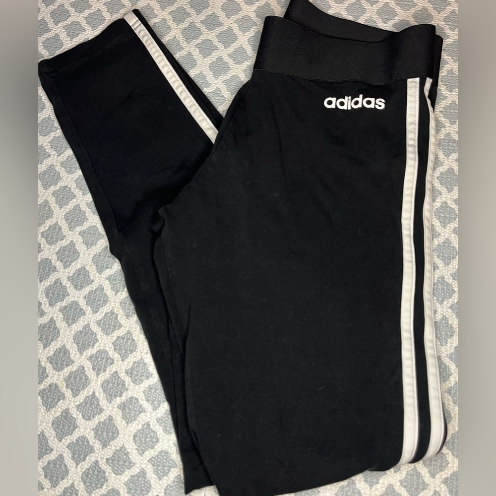 Small Adidas leggings